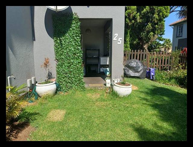2 BEDROOM TOWNHOUSE FOR SALE IN GLEN MARAIS